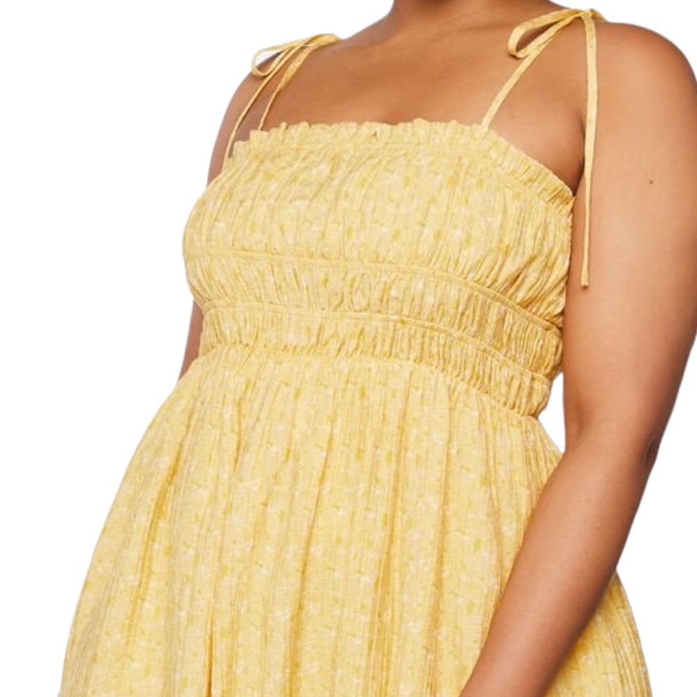 *Brand New* Plus size Floral Tie Strap Mini Dress